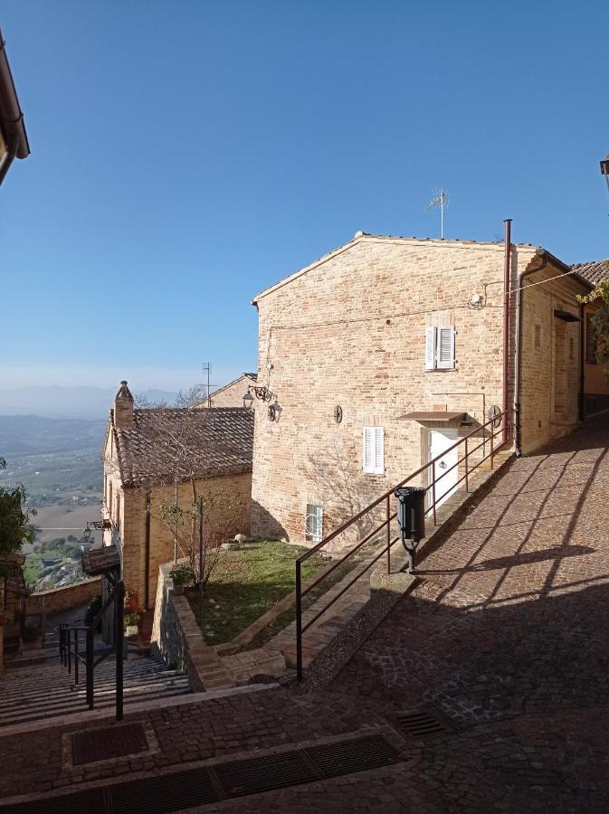 Ferienwohnung Porta Vecchia Monterubbiano Exterior foto