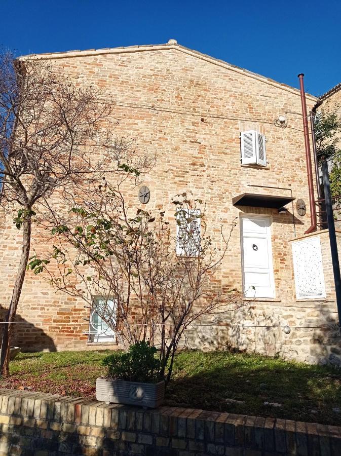 Ferienwohnung Porta Vecchia Monterubbiano Exterior foto